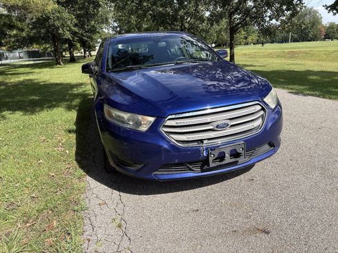 Used 2014 Ford Taurus SEL FWD image 16