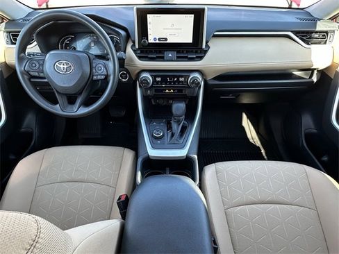 Used 2024 Toyota RAV4 XLE image 10