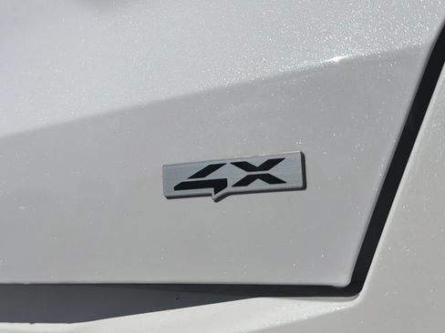 Used 2024 Kia Sorento S w/ Panoramic Sunroof Package AWD/4WD image 17