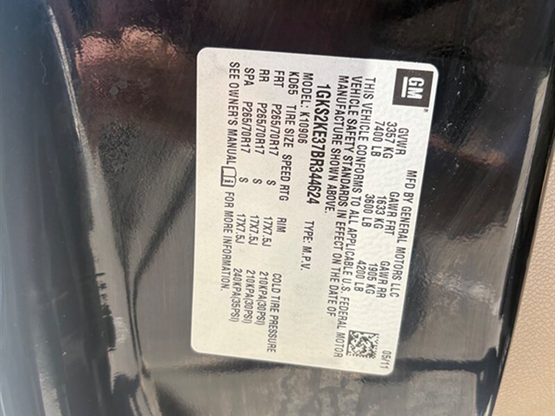 Used 2011 GMC Yukon XL SLT w/ SLT-2 Equipment Package AWD/4WD image 33