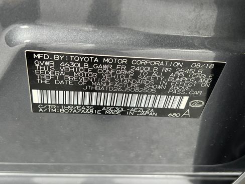 Used 2018 Lexus IS 300 F Sport w/ F Sport Package image 34