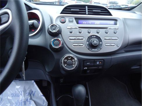Used 2013 Honda Fit image 21