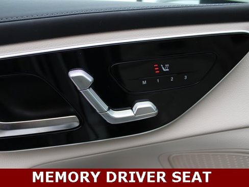 New 2024 Mercedes-Benz GLC 300 4MATIC image 14