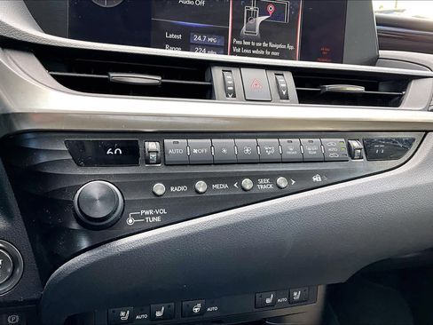 Used 2020 Lexus ES 350 w/ Premium Package image 35