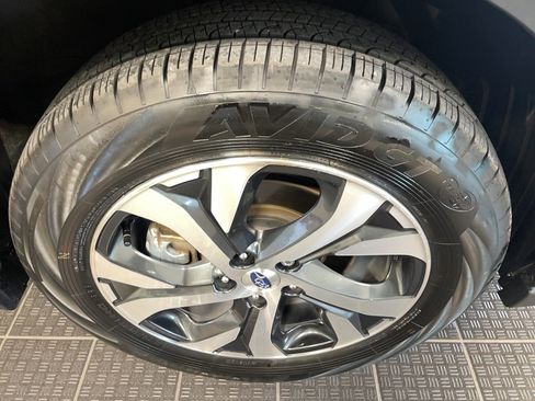 Used 2022 Subaru Outback Limited XT image 6