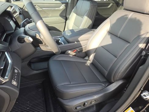 New 2026 GMC Acadia Elevation w/ Black Edition image 33