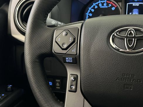 Used 2023 Toyota Tacoma TRD Sport w/ Technology Package image 32