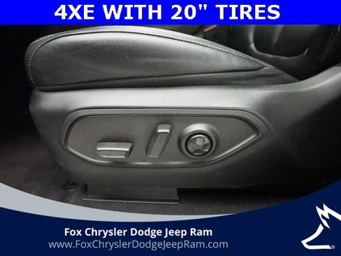 Used 2023 Jeep Grand Cherokee 4WD 4xe image 29