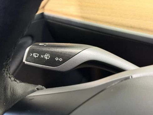 Used 2022 Tesla Model 3 Long Range AWD/4WD image 18