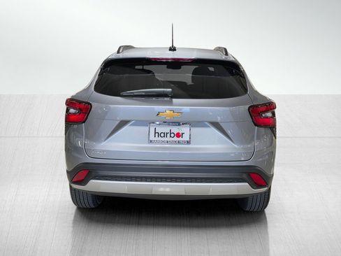 New 2026 Chevrolet Trax LT image 6