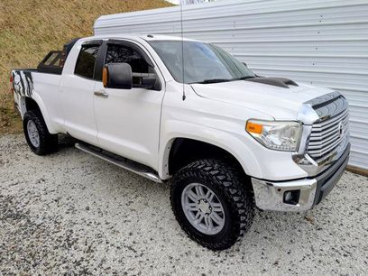 Used 2014 Toyota Tundra Limited w/ Limited Premium Package
