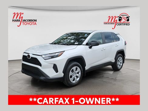 Used 2025 Toyota RAV4 LE FWD image 1