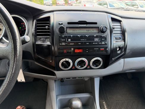Used 2009 Toyota Tacoma PreRunner RWD image 20