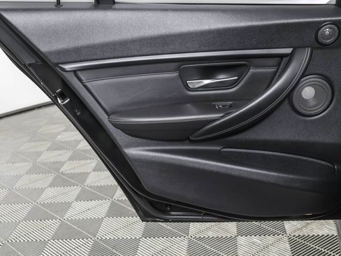 Used 2017 BMW M3 Base image 38