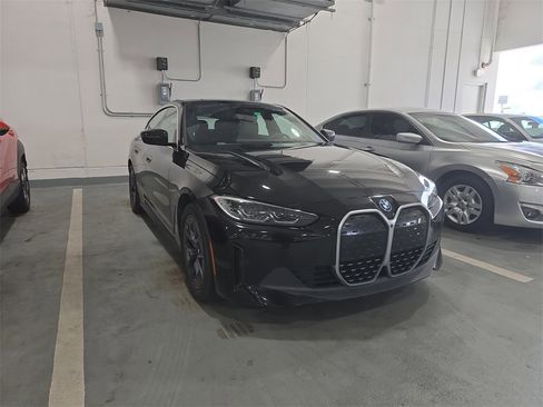 Used 2023 BMW i4 eDrive35 w/ Parking Assistance Package image 2