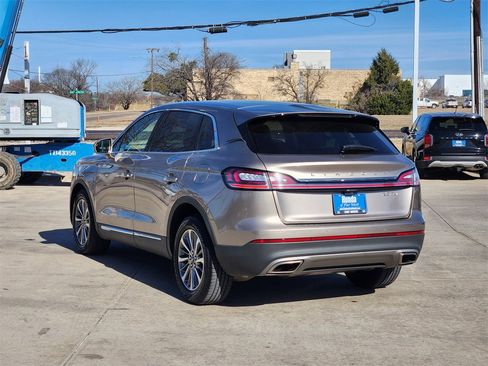 Used 2019 Lincoln Nautilus Select image 7