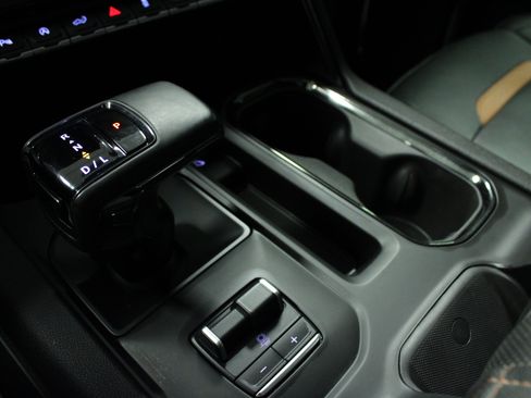 Used 2023 GMC Sierra 1500 AT4 w/ AT4 Premium Package AWD/4WD image 23