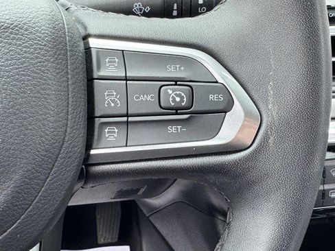 Used 2024 Jeep Compass Limited AWD/4WD image 23