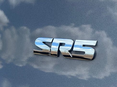 Used 2019 Toyota 4Runner SR5 Premium AWD/4WD image 33
