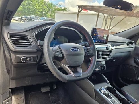 Used 2025 Ford Escape ST-Line AWD/4WD image 15