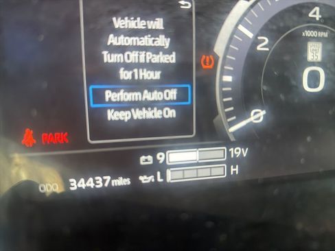 Used 2023 Toyota Tundra Platinum w/ Advanced Package image 9