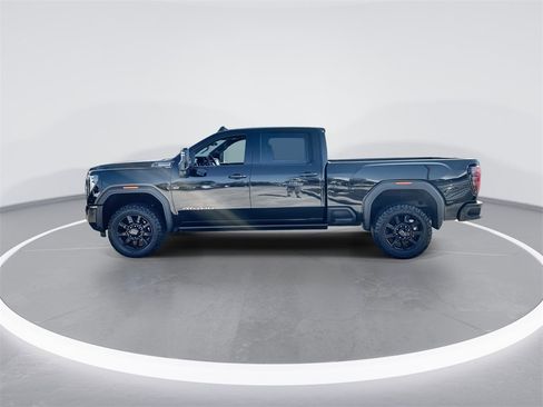 Used 2024 GMC Sierra 2500 AT4 w/ AT4 Premium Plus Package image 5