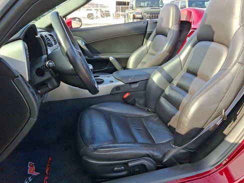 Used 2005 Chevrolet Corvette Convertible w/ Preferred Equipment Group image 12