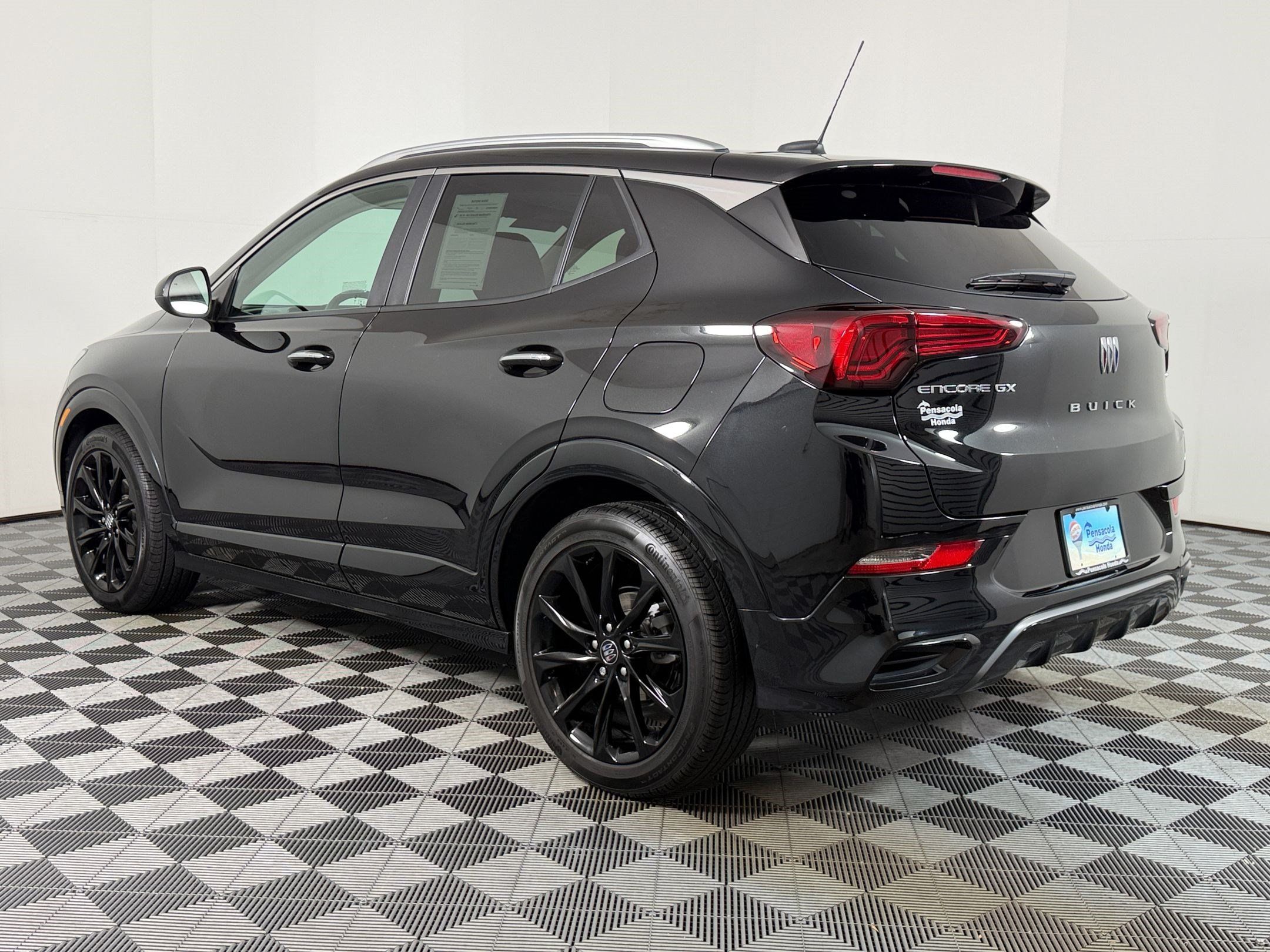 Used 2024 Buick Encore GX Sport Touring w/ Experience Buick Package FWD image 2