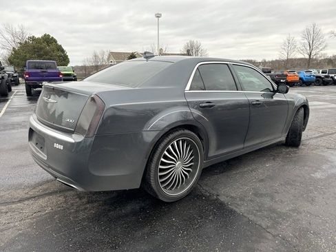 Used 2016 Chrysler 300 Limited image 5