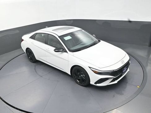 New 2026 Hyundai Elantra SEL Sport Premium FWD image 22