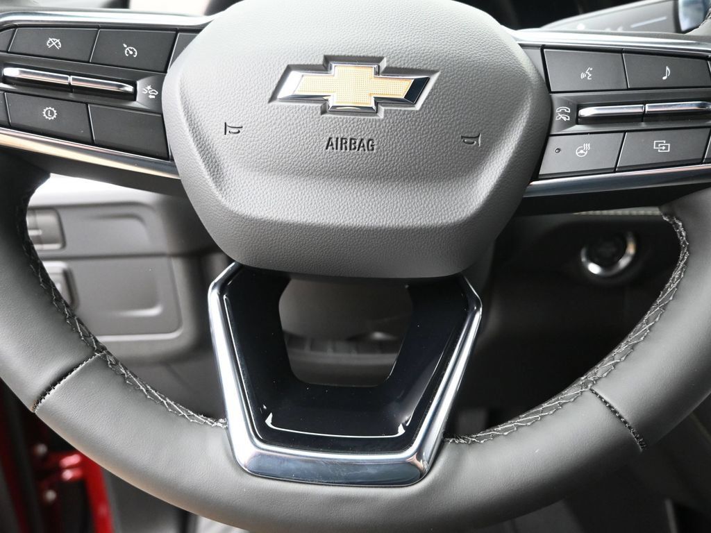 Used 2025 Chevrolet Suburban Premier AWD/4WD image 25