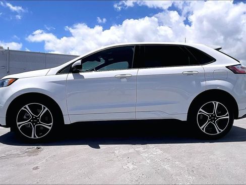 Used 2023 Ford Edge ST AWD/4WD image 3