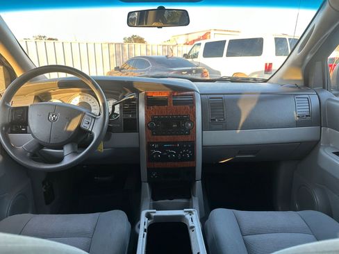 Used 2007 Dodge Durango SLT image 17