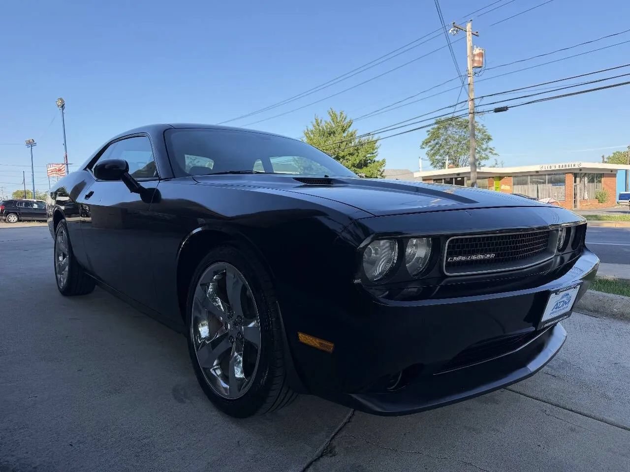 Used 2013 Dodge Challenger SXT RWD image 4