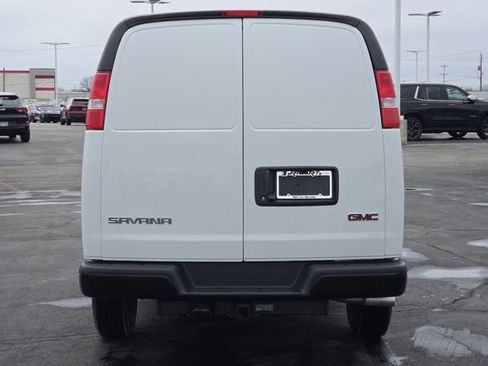 New 2026 GMC Savana 2500 Work Van w/ Driver Convenience Package image 17
