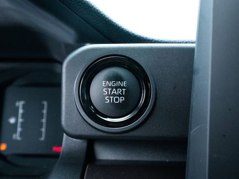 New 2025 Toyota Tacoma SR5 image 31