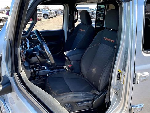 Used 2022 Jeep Gladiator Mojave w/ Trailer Tow Package image 25