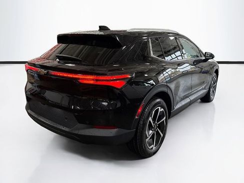 New 2026 Chevrolet Equinox EV LT image 6