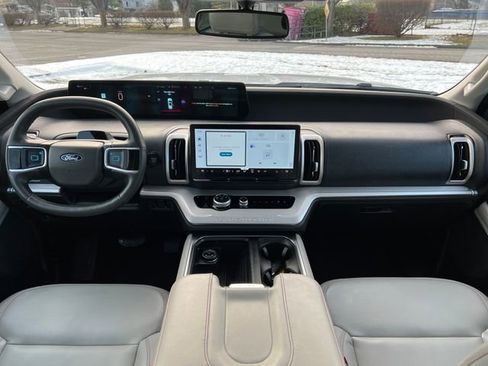 Certified 2025 Ford Expedition Max Active image 38