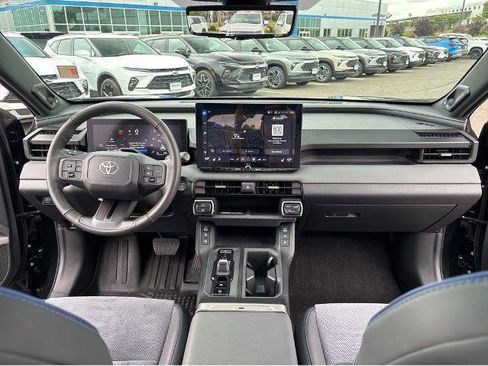 Used 2026 Toyota RAV4 XSE w/ Panoramic Sun Roof Package AWD/4WD image 9