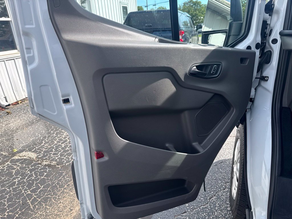 Used 2023 Ford Transit 350 XLT RWD image 14