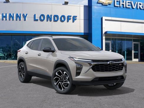 New 2026 Chevrolet Trax RS w/ Sunroof Package FWD image 7