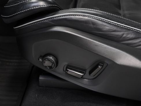 Used 2019 Volvo XC90 T6 R-Design w/ Advanced Package image 34