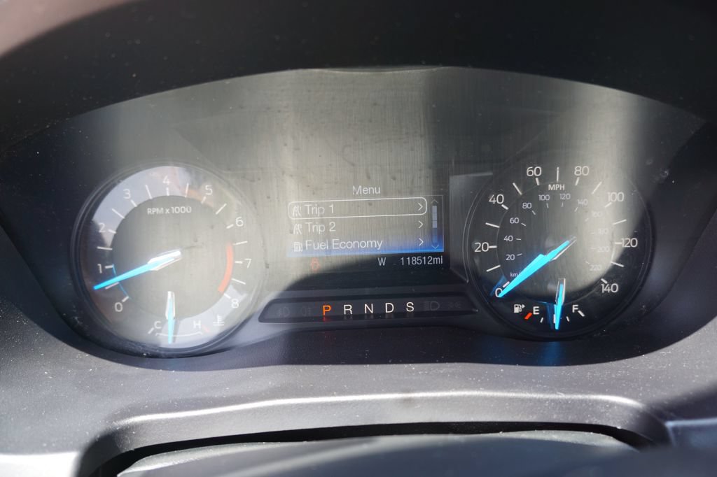 Used 2017 Ford Explorer XLT AWD/4WD image 6