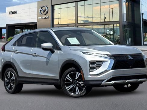 Used 2025 Mitsubishi Eclipse Cross SE AWD/4WD image 2