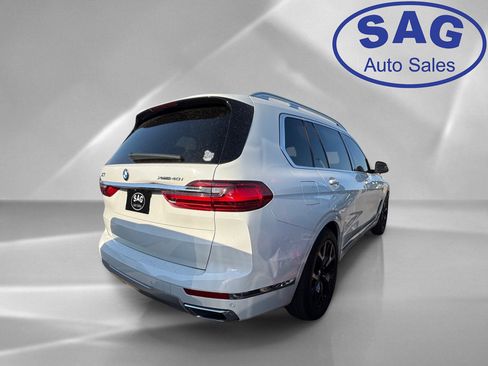 Used 2021 BMW X7 xDrive40i AWD/4WD image 3