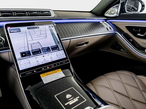 Used 2025 Mercedes-Benz Maybach S 680 4MATIC image 53