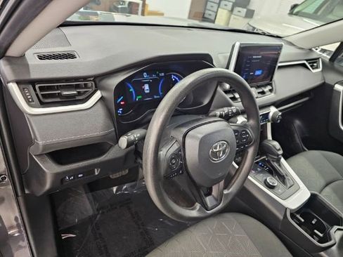 Used 2023 Toyota RAV4 XLE image 7