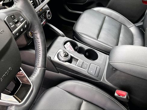 Used 2020 Ford Escape SE Sport image 15