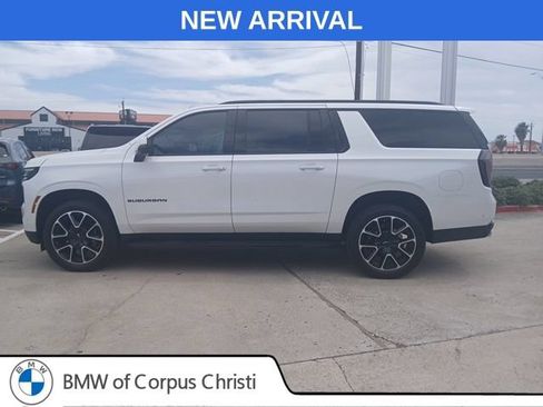 Used 2025 Chevrolet Suburban RST w/ Comfort Package AWD/4WD image 6